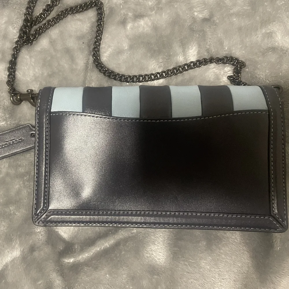 Coach Madison Shoulder Bag - Picture 4 of 4